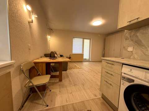 квартира за адресою лугова, 6-А