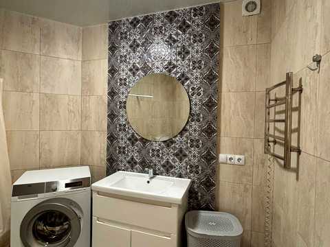 квартира за адресою Юнацька вул., 4