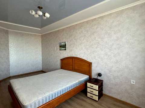 квартира за адресою Юнацька вул., 4