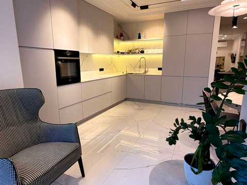 квартира за адресою Межигірська вул., 28