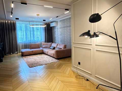 квартира по адресу Межигорская ул., 28