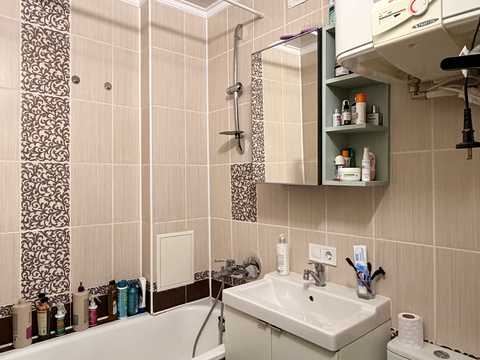 квартира за адресою Вагонна вул., 7