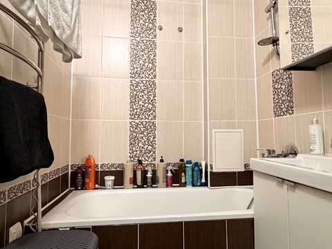 квартира за адресою Вагонна вул., 7
