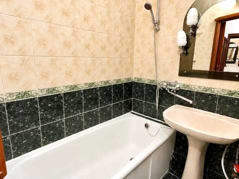 квартира за адресою Зодчих вул., 18-А