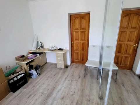 квартира за адресою Повітряна вул., 4