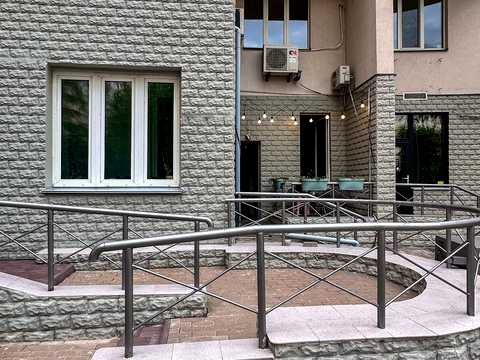 квартира за адресою Дніпровська набережна вул., 23