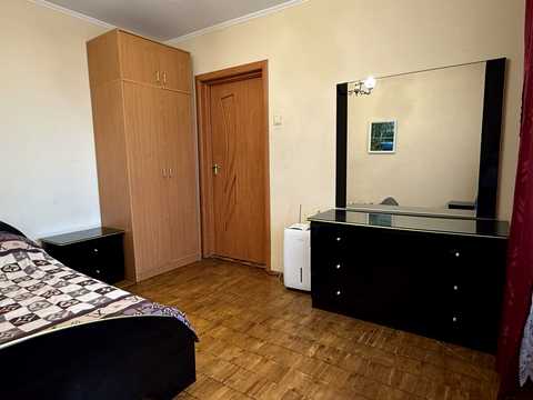 квартира за адресою Ревуцького вул., 17