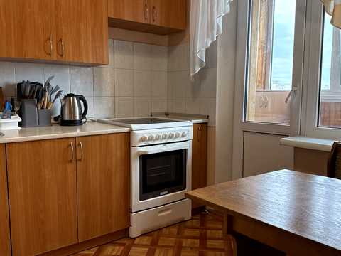 квартира за адресою Ревуцького вул., 17