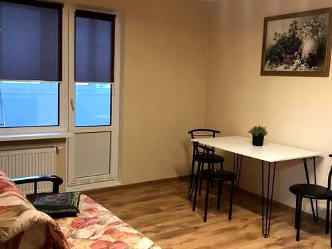 квартира за адресою Ревуцького вул., 54
