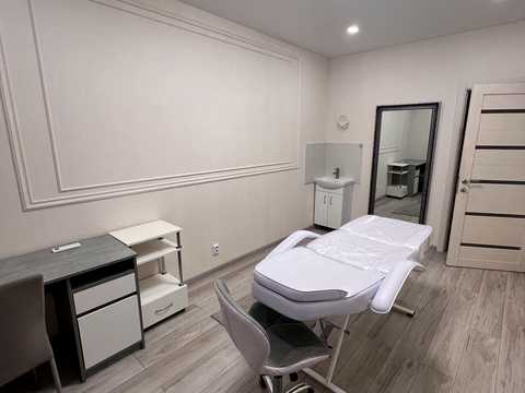 комерційна за адресою Січеславська Набережна вул. (Набережна В. І. Леніна), 27