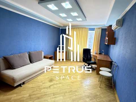 квартира по адресу Ревуцкого ул., 5