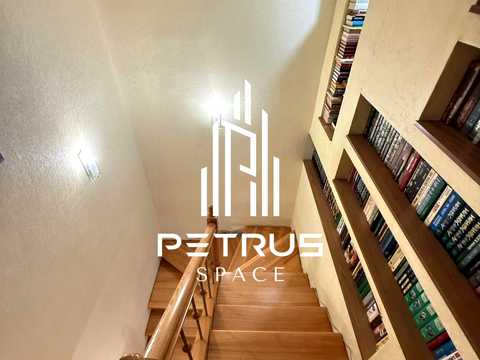 квартира по адресу Ревуцкого ул., 5