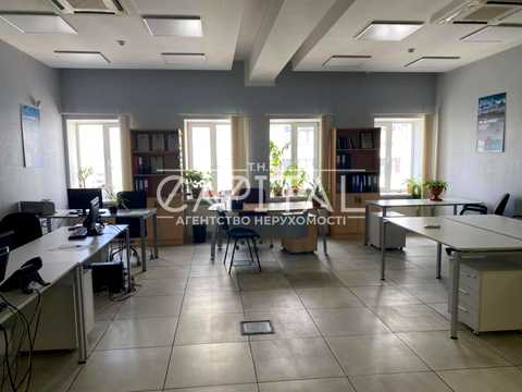 комерційна за адресою Лариси Руденко вул., 6