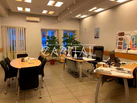 комерційна за адресою Лариси Руденко вул., 6
