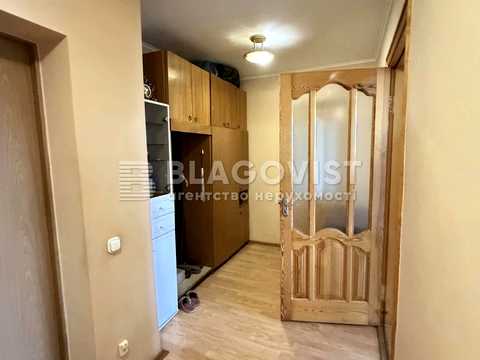 квартира за адресою Шовкуненка вул., 5