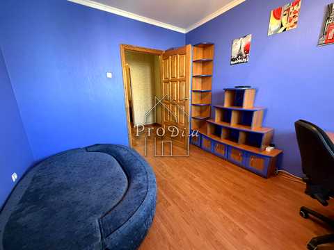 квартира за адресою Анни Ахматової вул., 43