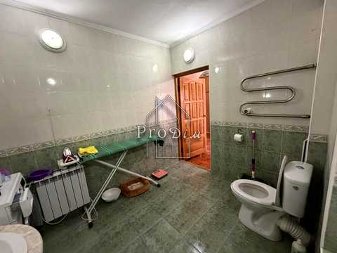 квартира за адресою Анни Ахматової вул., 43