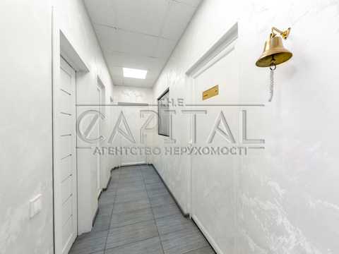комерційна за адресою Передова вул., 1