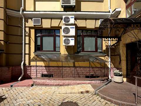 квартира за адресою Воздвиженська вул., 28/30