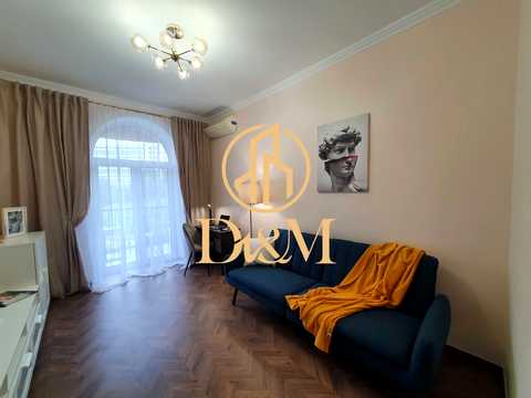квартира по адресу Кловский спуск, 15