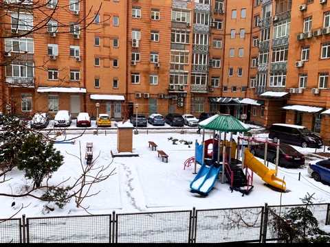квартира за адресою Київ, Рибальська вул., 11