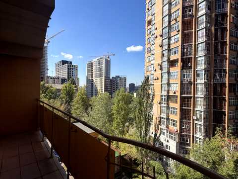 квартира по адресу Евгения Коновальца ул. (Щорса), 36-В
