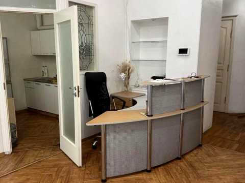 комерційна за адресою Київ, Велика Васильківська вул. (Червоноармійська), 47