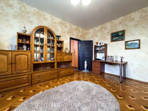 квартира за адресою Миколи Хвильового вул. (Маяковського), 11