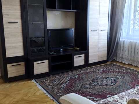 квартира за адресою Озерна вул., 4