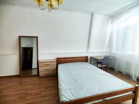 квартира за адресою Яблунева вул., 4