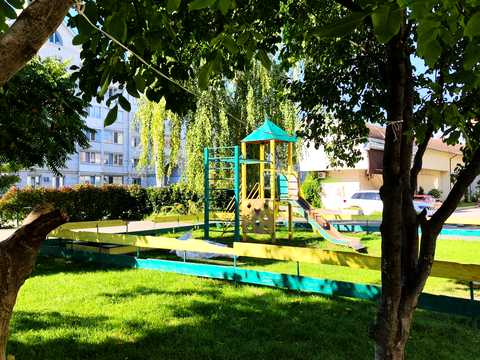 квартира за адресою Яблунева вул., 4