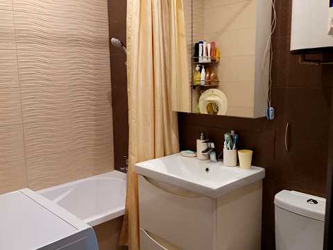 квартира за адресою Великотирнівська вул., 8