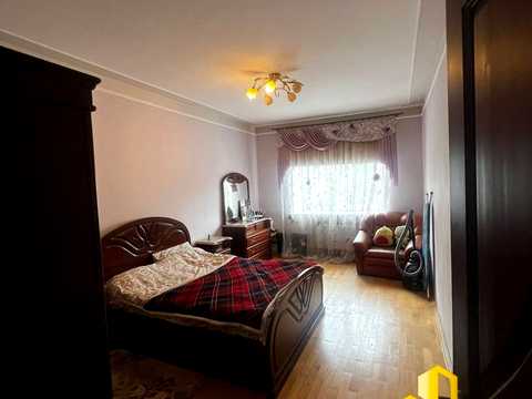 квартира за адресою Наукова вул., 49-А