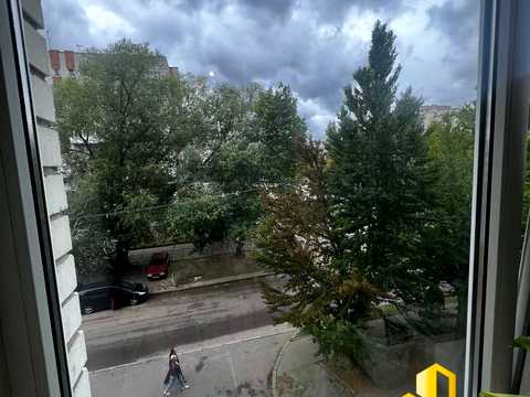 квартира за адресою Наукова вул., 49-А
