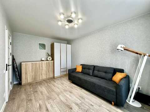 квартира за адресою Симиренка вул., 20
