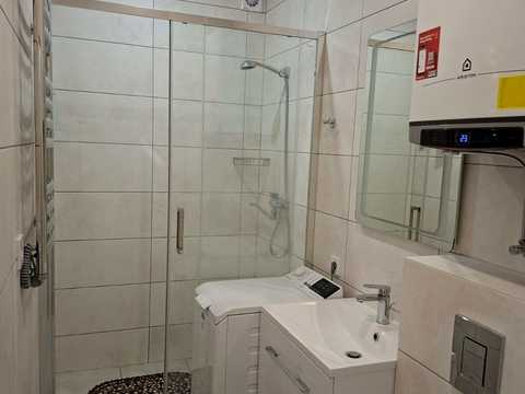 квартира за адресою Салютна вул., 2к17
