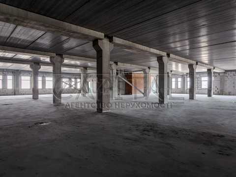 комерційна за адресою Миколи Бажана просп., 1ц