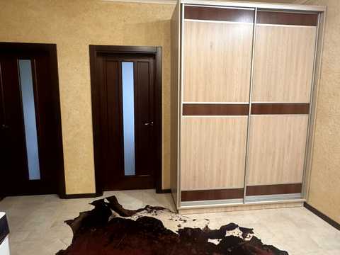 квартира по адресу Ровно, Гайдамацкая ул. (Марфи Струтинської), 43