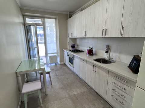 квартира за адресою Замковецька вул., 86