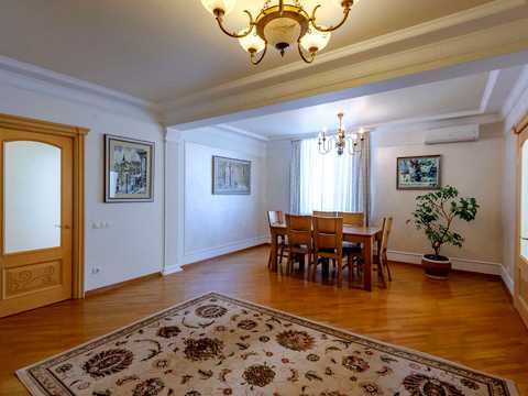 квартира за адресою Саперно-Слобідська вул., 22