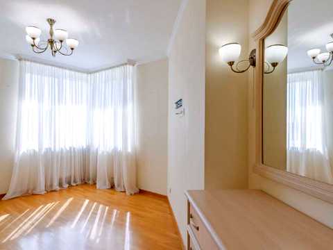 квартира за адресою Саперно-Слобідська вул., 22