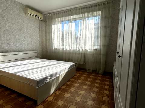 квартира за адресою Квітнева вул., 48
