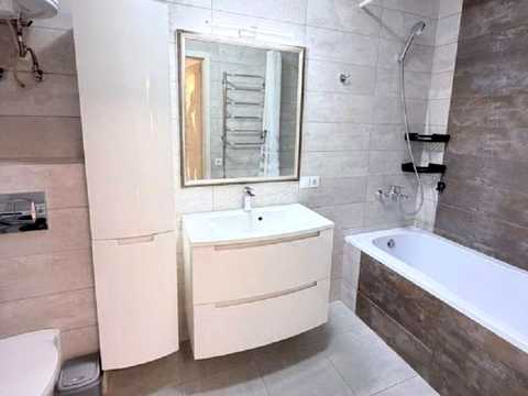 квартира за адресою Жаботинського вул. (Пролетарская улица), 56а