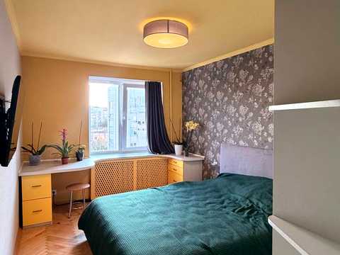 квартира за адресою Вагонна вул., 7