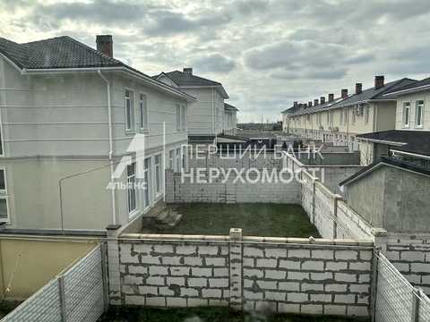 дом по адресу Центральна ул., 72