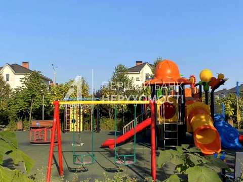 дом по адресу Центральна ул., 72