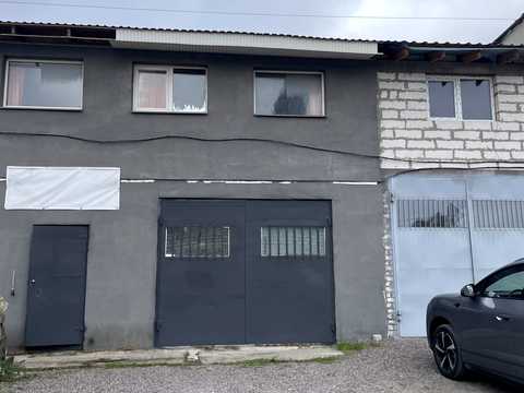 паркомісце за адресою Черкаси, Руставі вул., 4