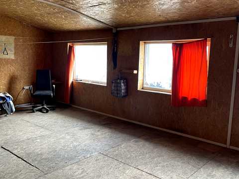паркомісце за адресою Черкаси, Руставі вул., 4