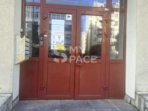 комерційна за адресою Шота Руставелі вул., 44