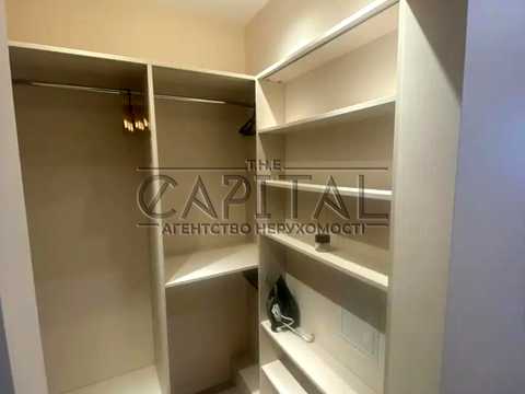 квартира за адресою Зарічна вул., 4к1